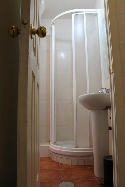 Hostal Graciela Madrid Exteriér fotografie