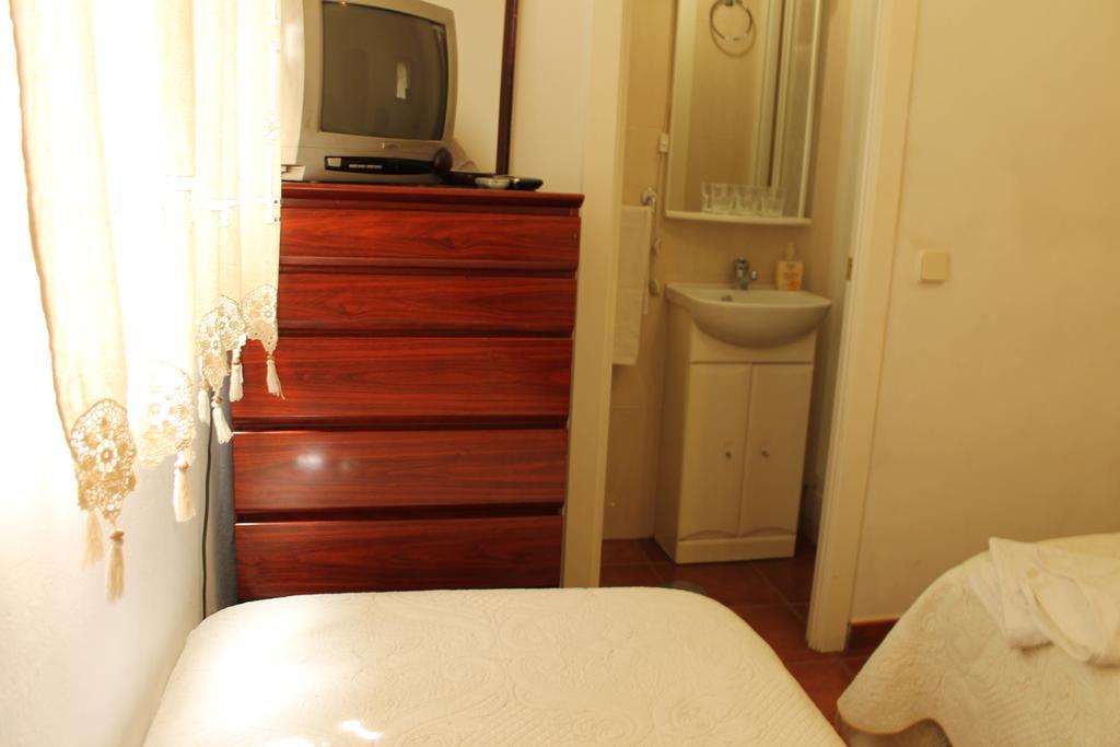 Hostal Graciela Madrid Exteriér fotografie